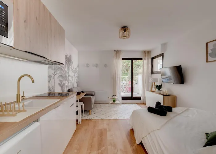 Studio Place Dupuy, Clim, Parking, Terrasse