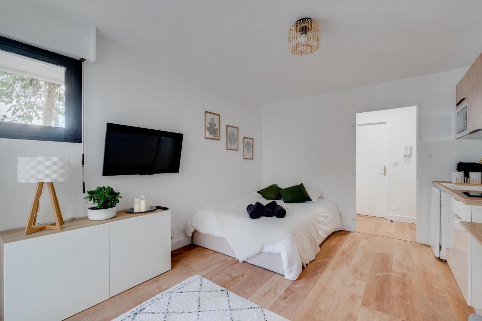 Place Dupuy, Clim, Parking, Terrasse Appartement