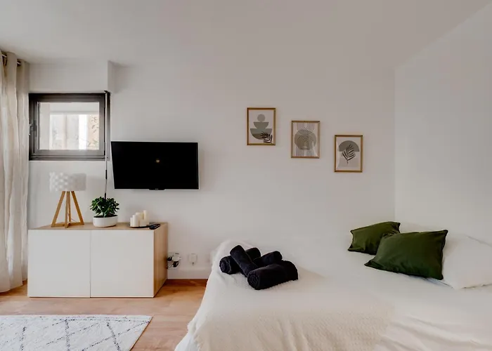 Studio Place Dupuy, Clim, Parking, Terrasse